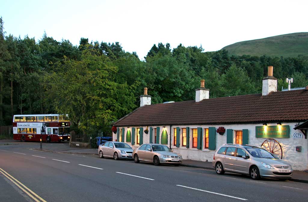 Lothian Buses  -  Terminus  -  Hillend  -  Route 4