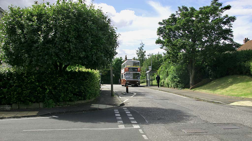 Lothian Buses  -  Terminus  -  Bonally  -  Route 10