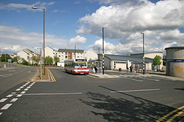 Lothian Buses  -   Westside Plaza  -  Route 20