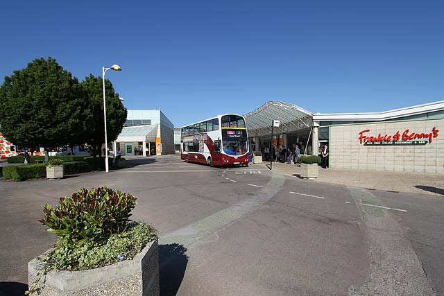 Lothian Buses  -  Terminus  -  Gyle Centre  -  Route 21