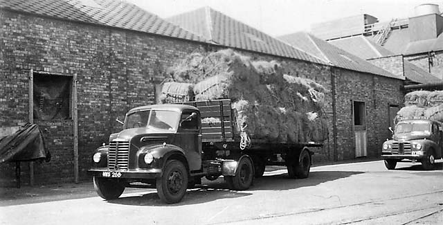 Lorries taking esparto grass from Granton to the paper mills around Edinburgh in the 1940s/50s