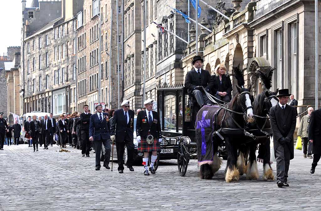 The Funeral Procession for John Burns passes down the High Street, March 2008
