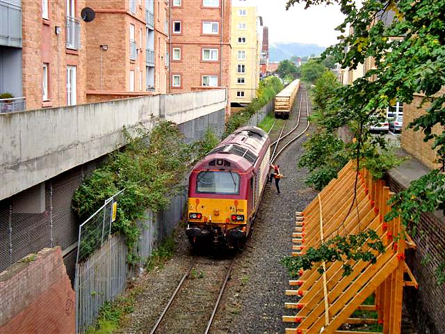 The Binliner Train at Powderhall  -  Photographed September 6, 2010