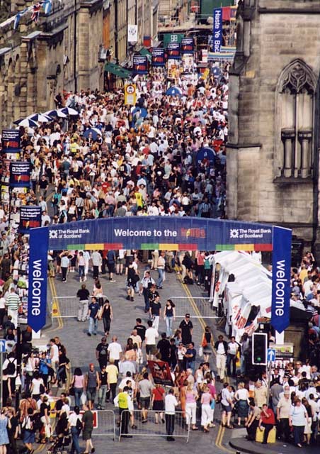 Crowds in the Royal Mile during the Edinburgh Festival  -  August 2003