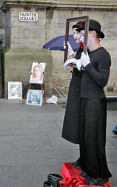 Edinburgh Festival, 2006  -  Street Entertainers