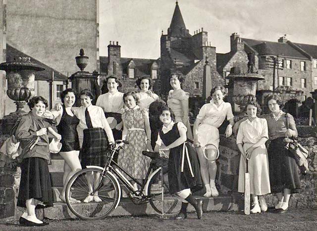 Canongate Girls' Club  -  around 1958