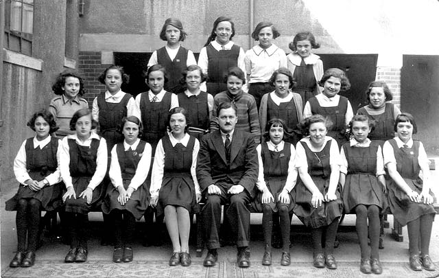 Class at Bellvue School  -  1930-ish
