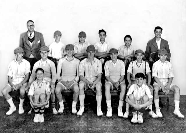 Canongate Boys' Club  -  Cricket XI  -  1950s