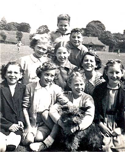 Girls and Boys in Wardie Park on Canonmills Primary School Sports Day - pre-1951