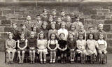 Canonmills School Class - 1945