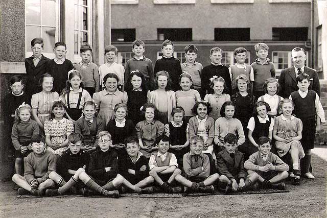 Craigmillar Primary School Class -  1949
