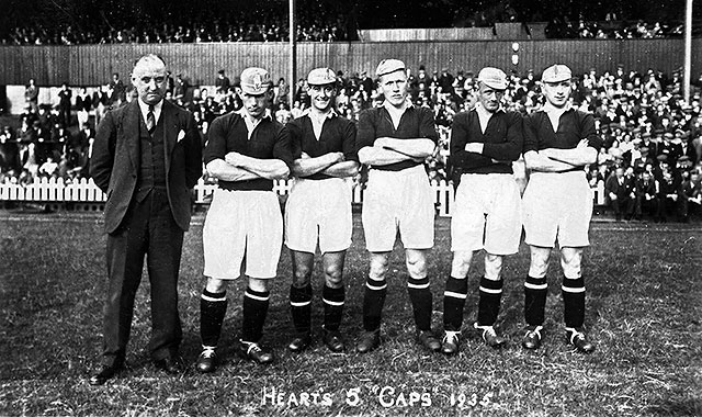 Postcard  -   5 Hearts Caps, 1935  -  Who are they?
