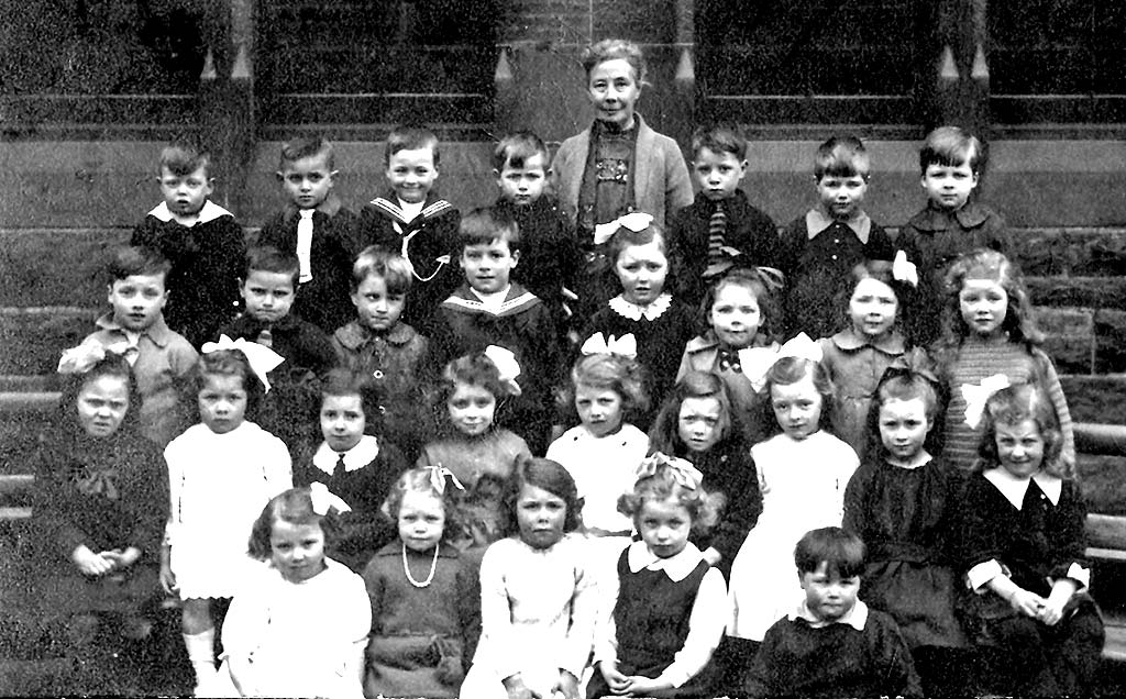 Moray House School  -  Priimary 1, 1921