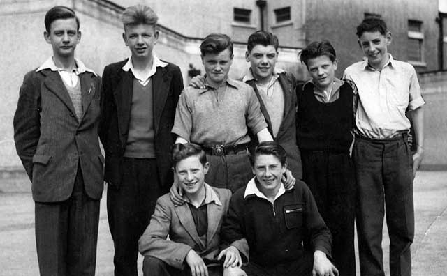 Nidrie Marischal School Football Team, 1951-52