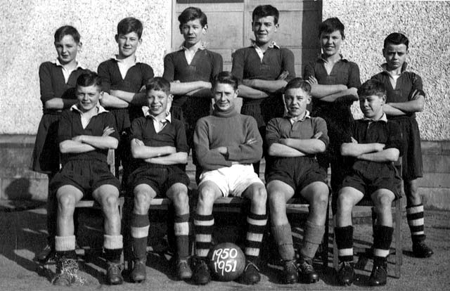 Nidrie Marischal School Football Team, 1950-51