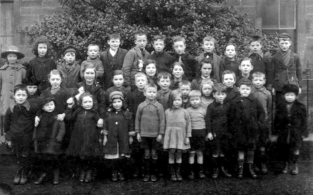 Group of Children outside 6 South Elgin Street  -  late-1920s