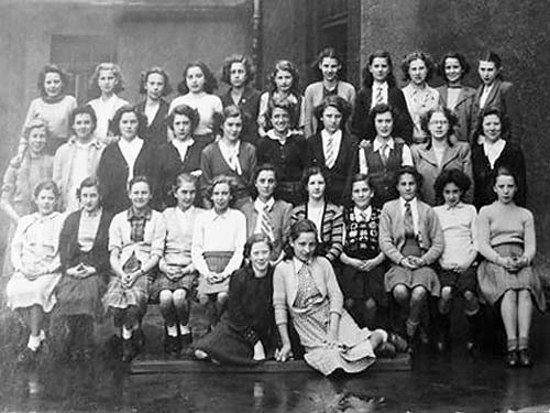 Tynecastle Secondary School  -  class photo  -  1940s