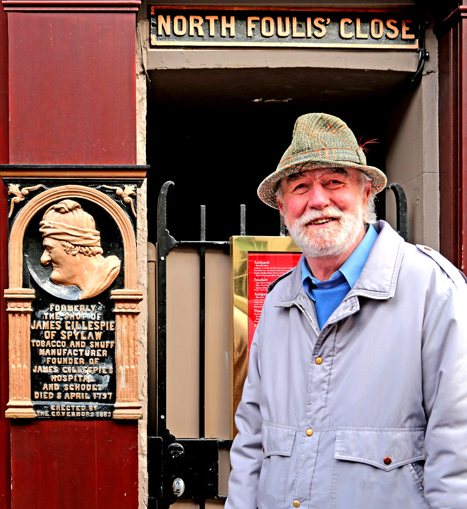 Graeme Cruickshank, Leader of the "Aspects of Edinburgh" series of walks