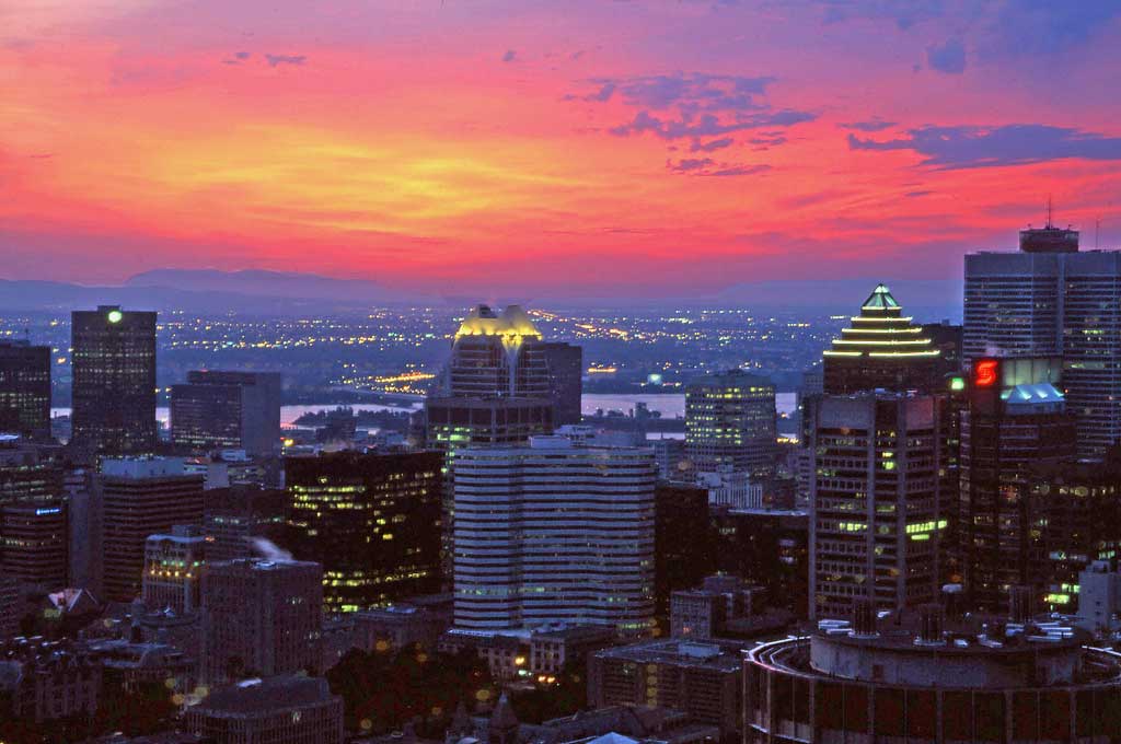 Sunrise over Downtown Montreal and beyond  -  View from Chatel la Montagne esplanade, Park Royal