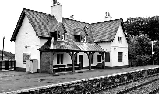Scottish Railway Stations  -  Helmsdale  -  5 Sep 1999