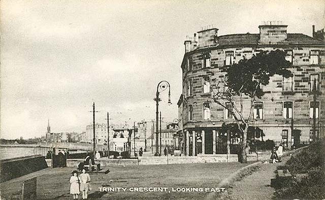 Postcard by an unidentified publisher  -  Trinity Crescent, looking to the east towards Newhaven