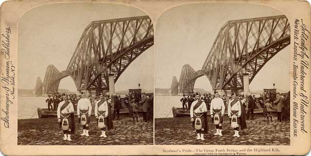 Stereo View published by Strohmeyer & Wyman  -  The Forth Rail Bridge and Pipers