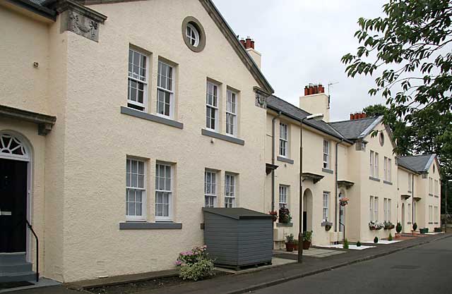 The south side  of Earl Haig Gardens   -  houses refurbished  -  2006