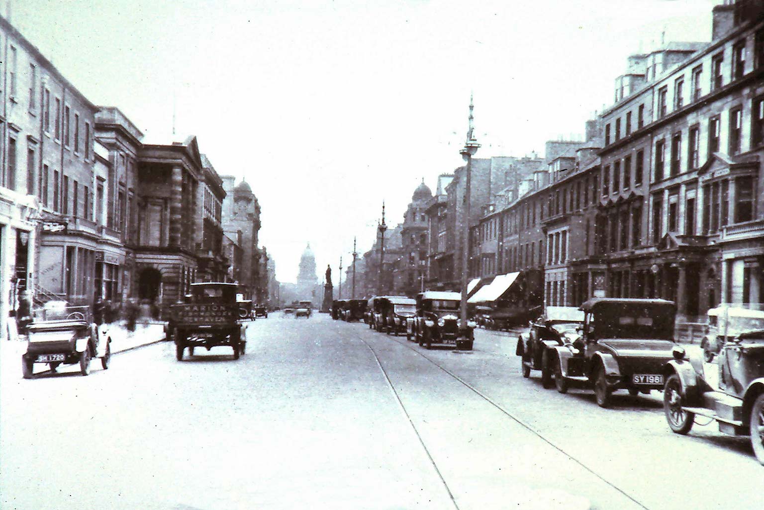 George Street in the 1920s  -  Marion Fishmonger Lorry and other vehicles