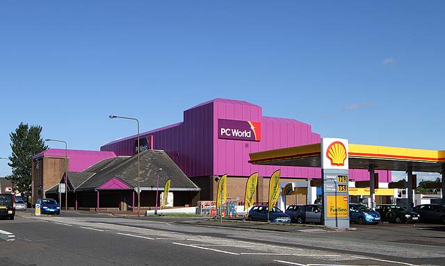 Glasgow Road - looking towards PC World and the petrol station on the