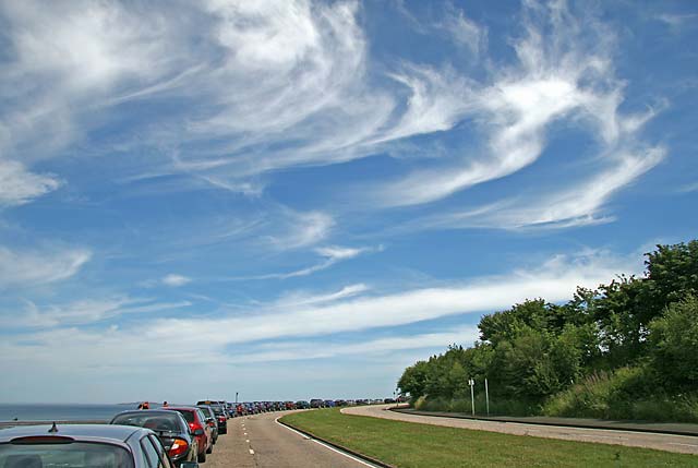 View to the east along Marine Drive, Silverknowes