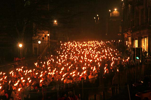 Torchlight Procession to mark the start of Edinburgh's New Year Celebrations  -  29 December 2005