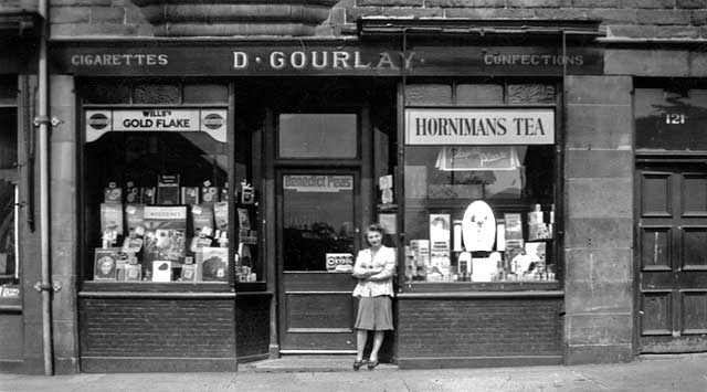 D Gourlay's shop at 119 Piersfield Terrace