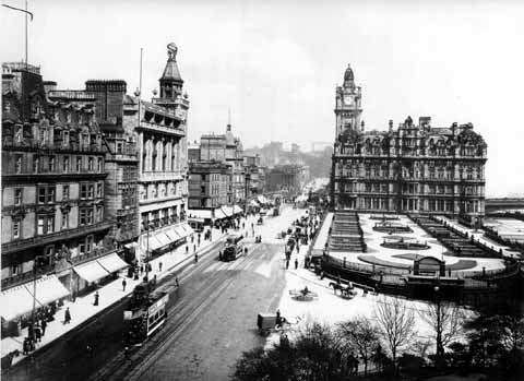 Princes Street  -  Looking East from Scott Monument  -  1912