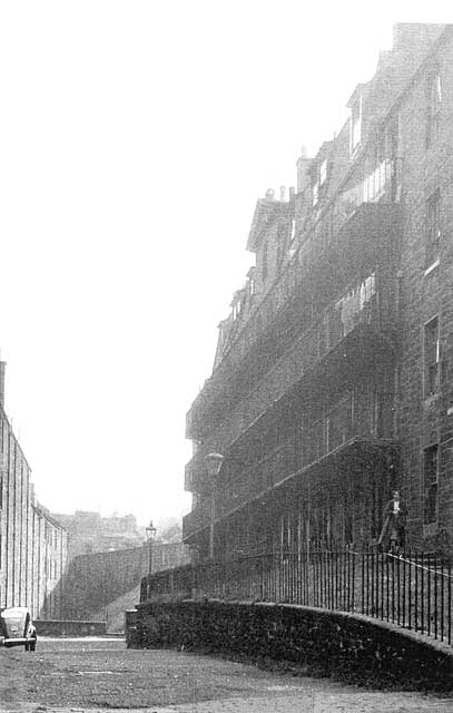 Dumbiedykes Survey Photograph - 1959  - Upper Viewcraig Row