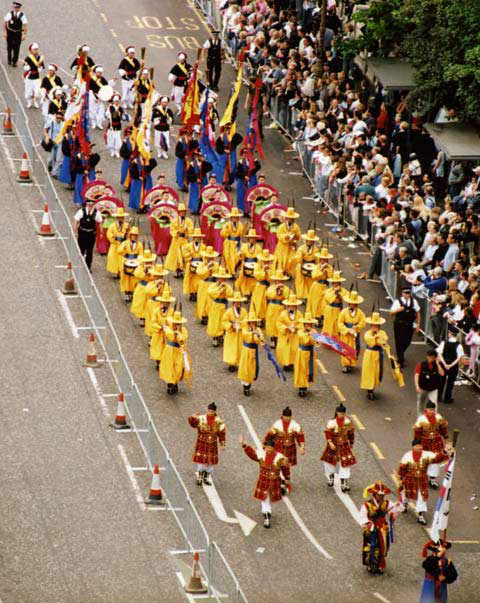 Edinburgh Festival Cavalcade  -  Zoom-in