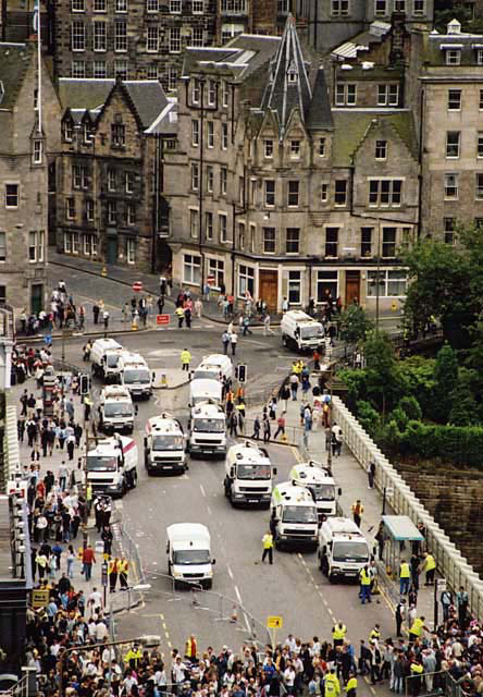 After the Edinburgh Cavalcade 2003  -  zoom-in